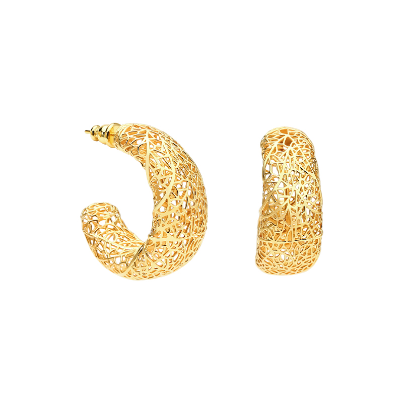 Street Fashion Website - IVOG C Shape Hollowed Out Earrings